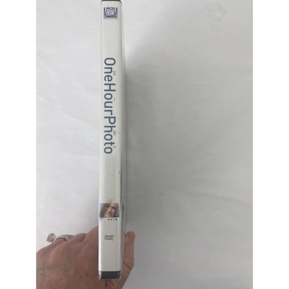 NWT NIB DVD One Hour Photo Robin Williams Movie Widescreen Edition - Picture 3 of 3
